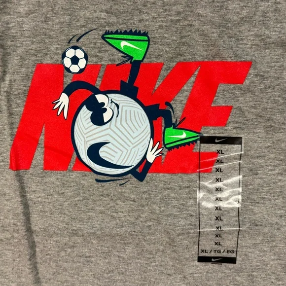 5/$25 Nike Kids XL Gray soccer Graphic Tee, NWT - Picture 4 of 5